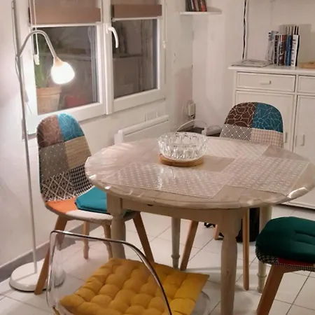 Daire Ground Floor In Center Mèze